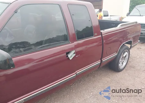 1998 Chevrolet C1500 Fleetside z USA, uszkodzony, nr VIN 2GCEC19R0W1160235